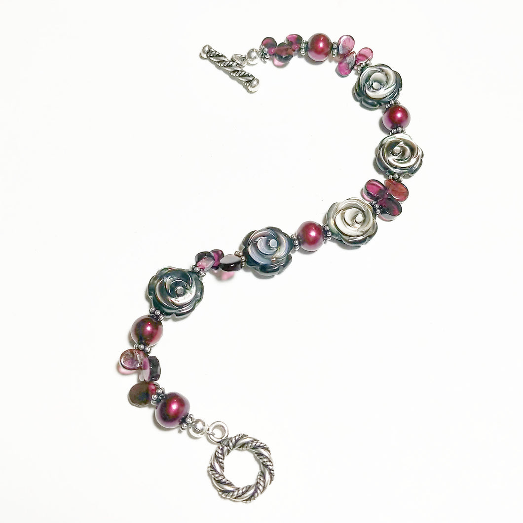 Black mother of pearl rose bracelet