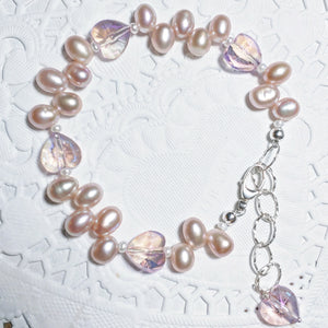 Adjustable pink pearl heart bracelet